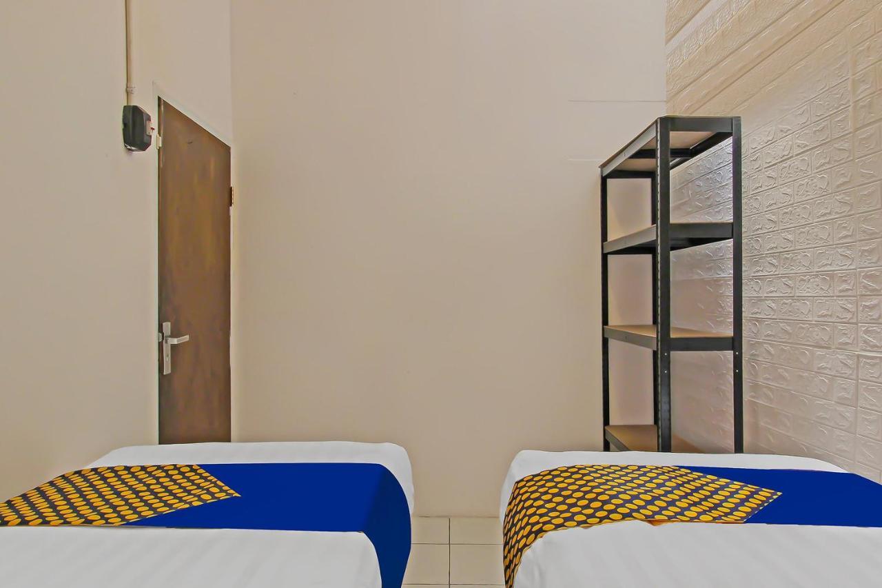 Hotel Spot On 92495 Ayem 2*